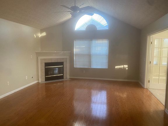 2nd image of 8895 Linksway Dr