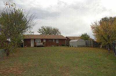3rd image of 340 Crestdale Ln
