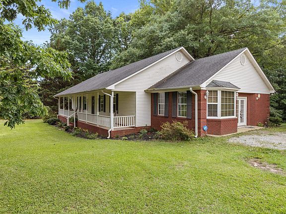 3rd image of 4625 Tucker Rd