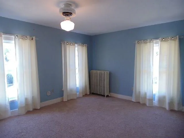 92 Pearl St — Photo 3