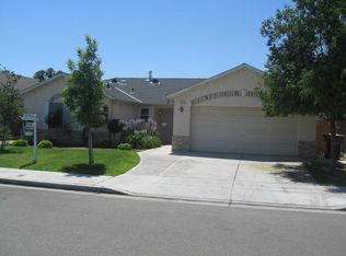 1573 N Carnegie Ave, Fresno, CA 93722