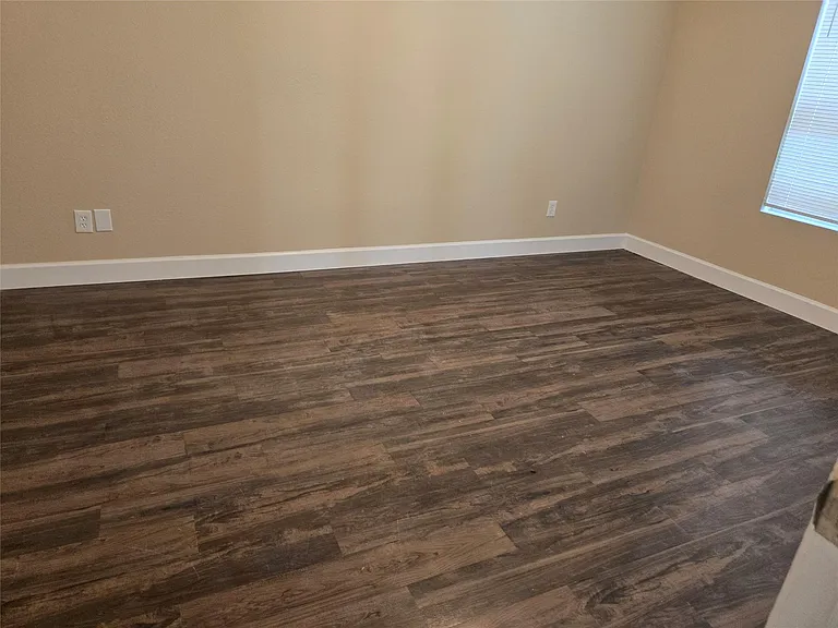 15427 Fir Woods Ln — Photo 7