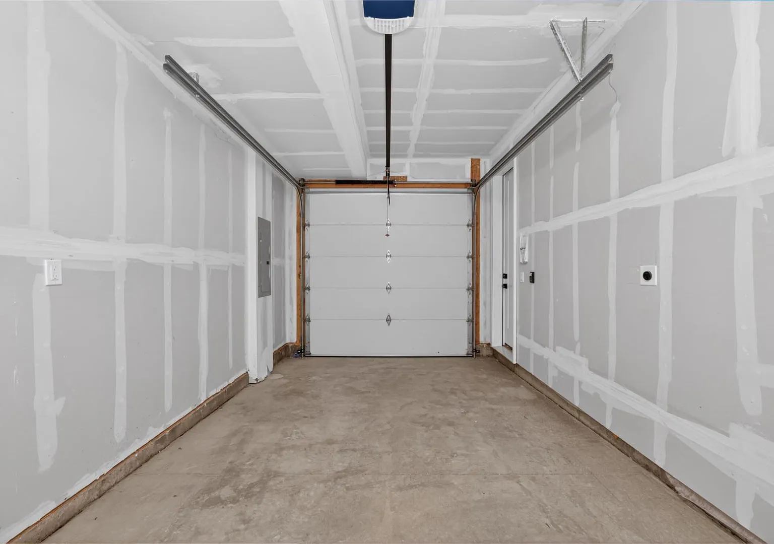 60 Wheeler Road — Photo 4