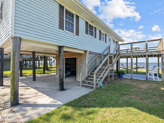 3rd image of 338 Queen Anne Drive
