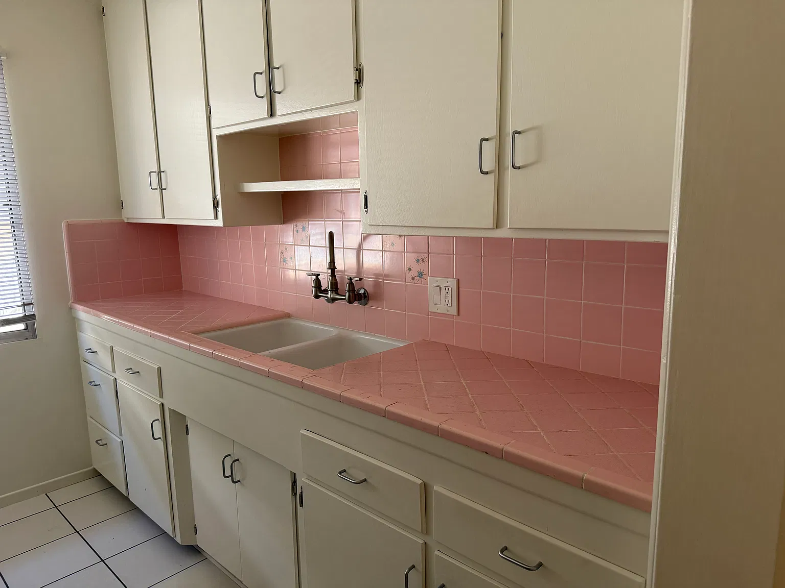 1 bed, 700 sqft, $2,000 — Photo 3