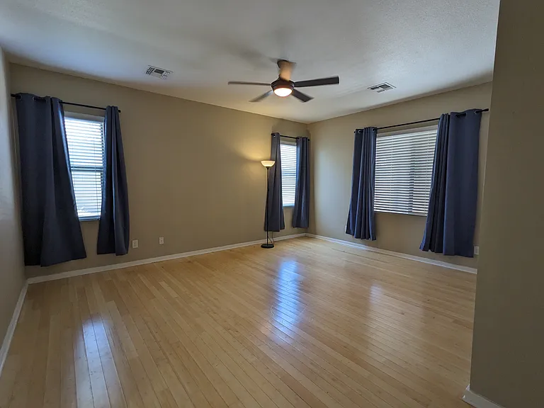 283 E Jade Dr — Photo 12