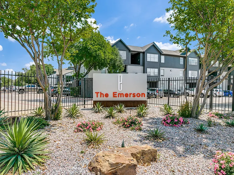 The Emerson — Photo 30