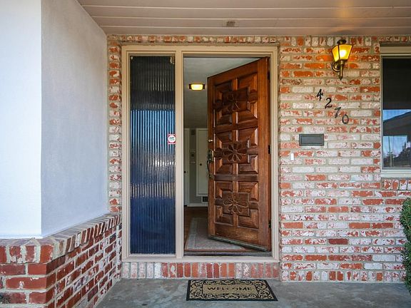 5th image of 4270 Warren Ave