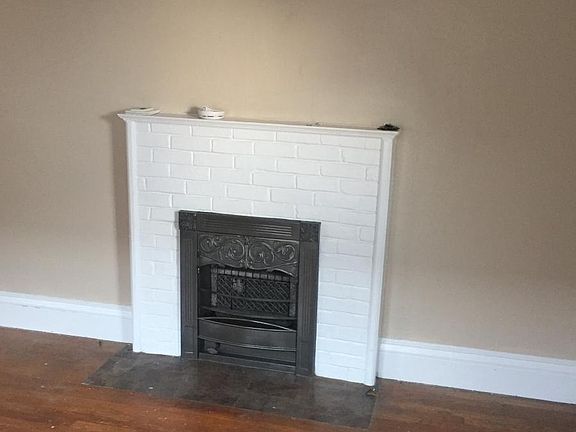 3rd image of 1050 Garden St