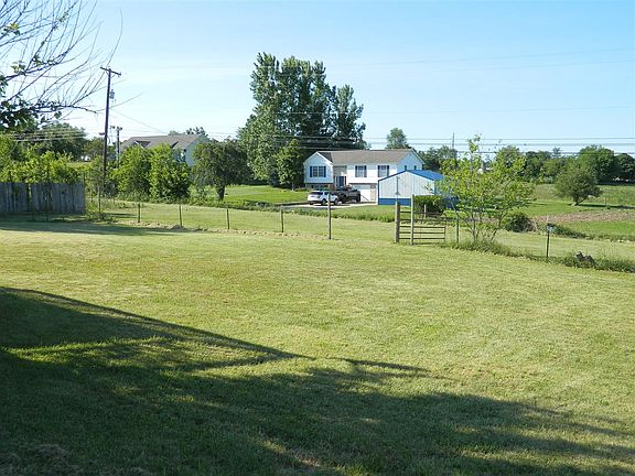 5th image of 75 Casablanca Ct