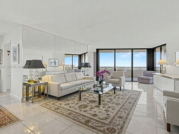 3rd image of 2000 Towerside Ter #Penthouse 11