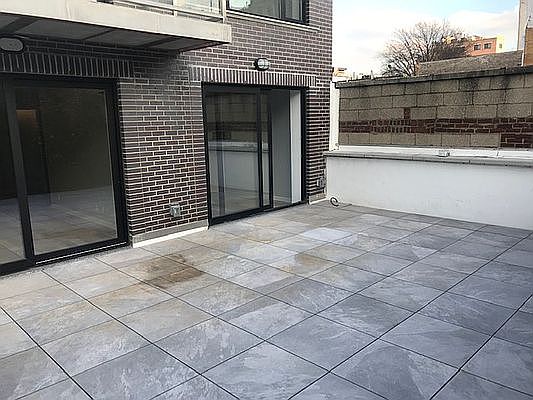 1st image of 2312 40th Ave Unit 2R