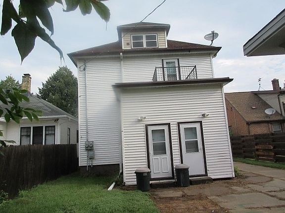 2nd image of 411 Grant Ave