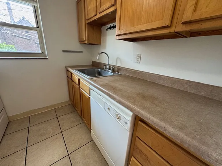 5731 Ellsworth Avenue — Photo 4