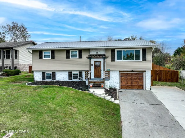 2026 Swarthmore Ln, Maryville, TN 37804