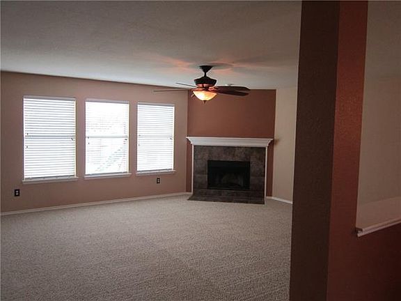 5th image of 405 Niagara Falls Dr