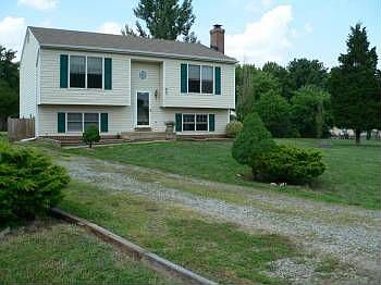 1st image of 11810 Ashwood Ct