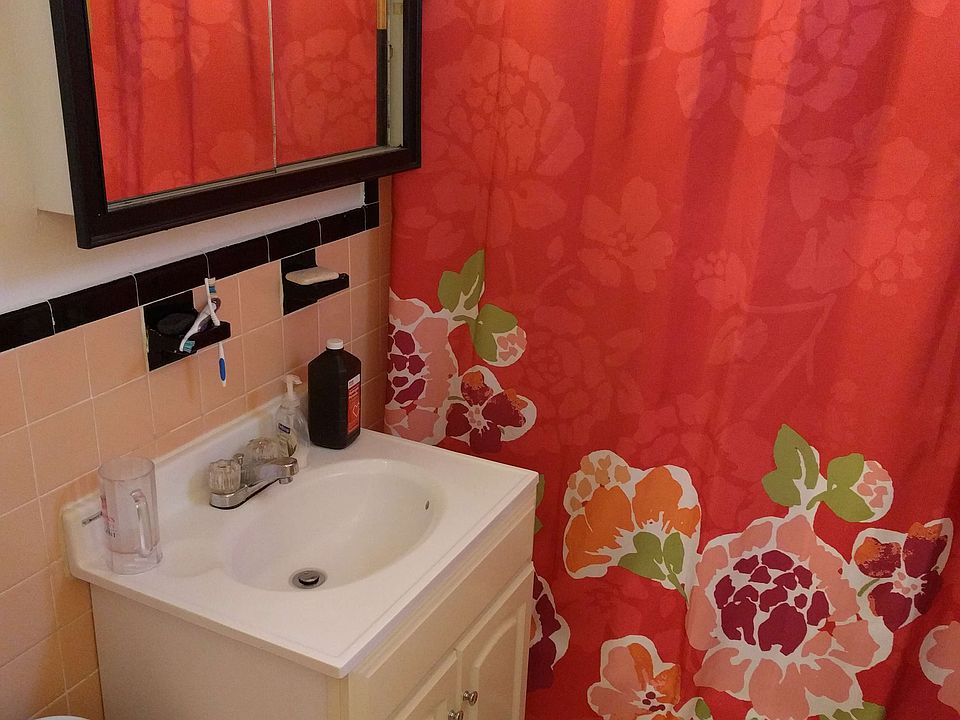 2nd image of 7281 113th St APT 3G