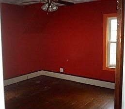 2nd image of 105 Taylor Ln