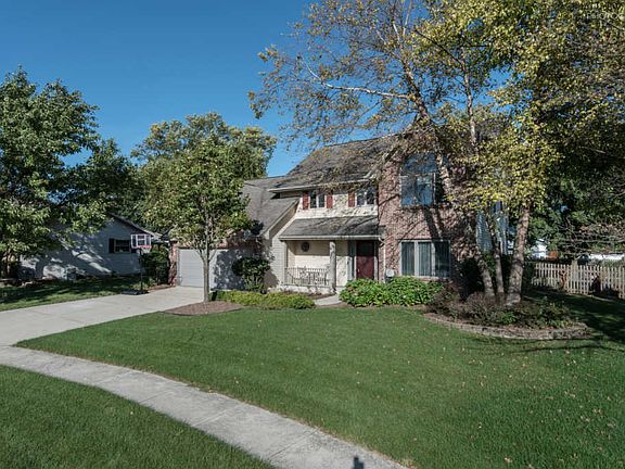 2nd image of 30 Abbey Ct