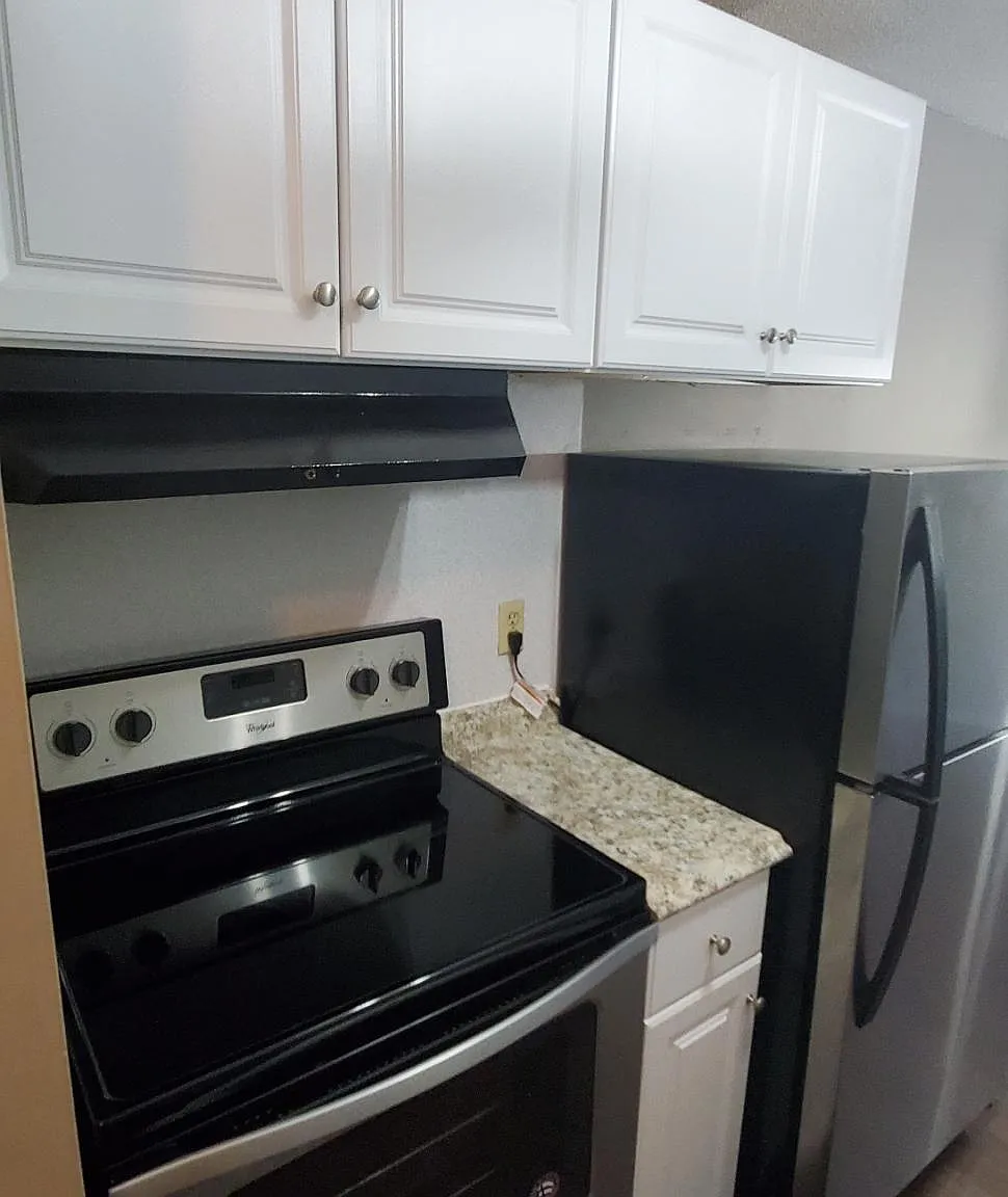 2616 Harriet Ave S. — Photo 2