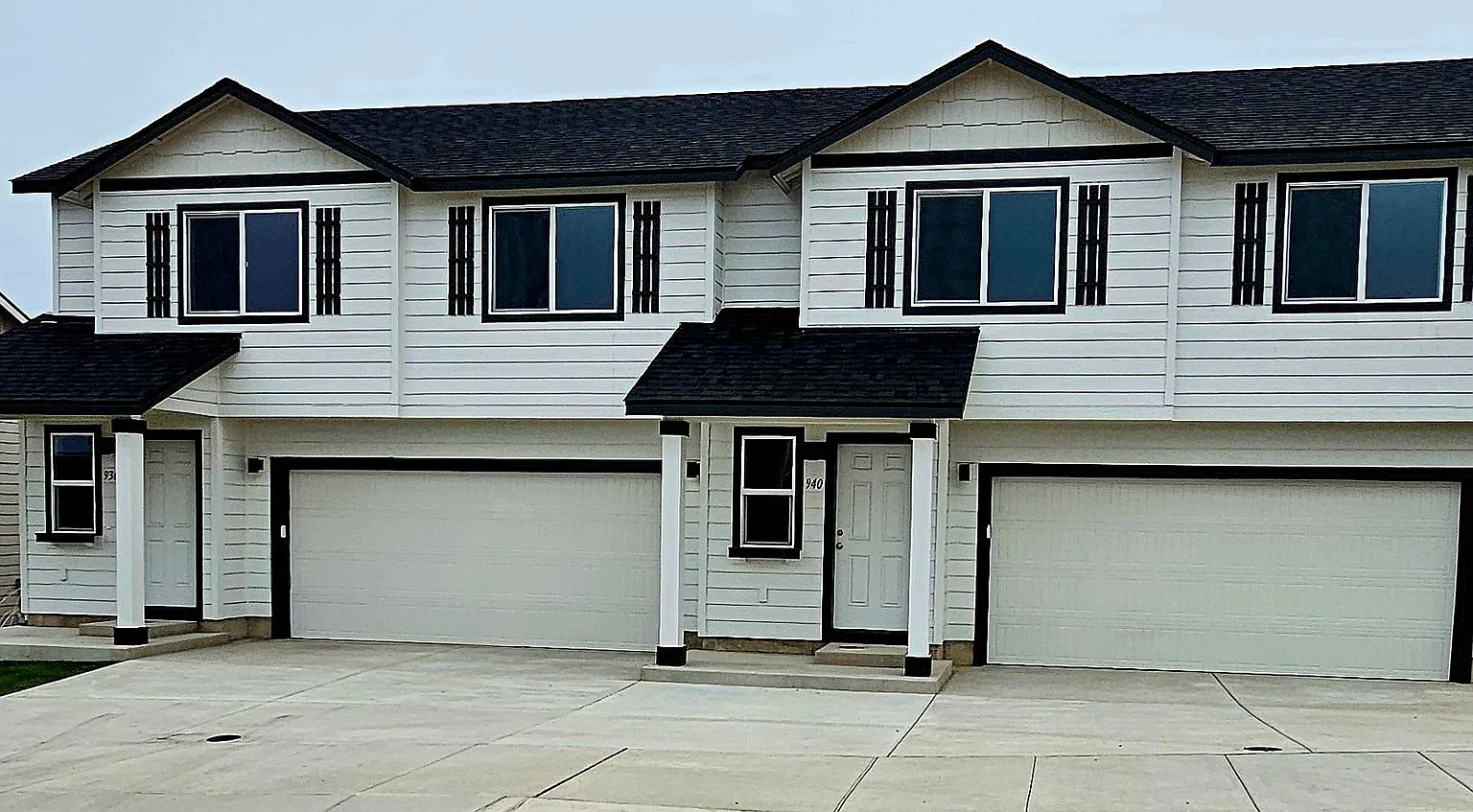 New lower monthly rent *First full month FREE- with 12 month lease* OAC — Photo 2