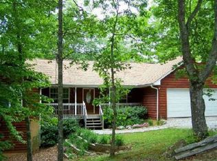 310 Eagle Cir, Sky Valley, GA 30537