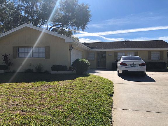 5th image of 1277 Saint Andrews Dr