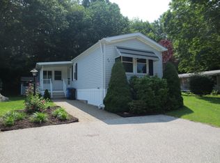 25 Maplewood Rd, Mansfield, CT 06268