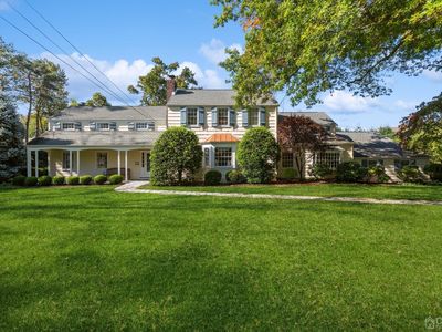 32 Oak Hills Rd, Edison, NJ, 08820