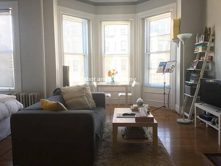 558 Columbus Ave #2F — Photo 2