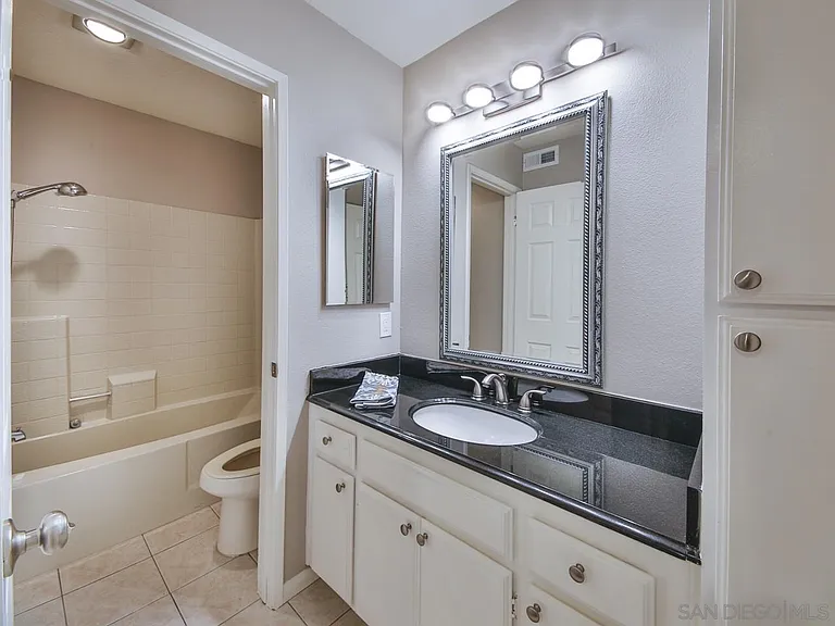 9419 Fairgrove Ln #105 — Photo 11