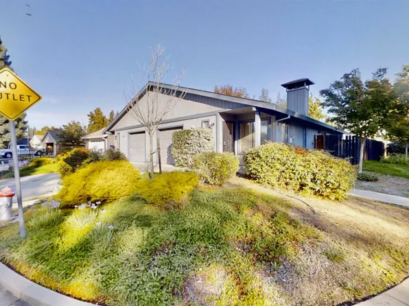 2 Topam Ct, Sacramento, CA 95833