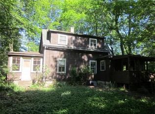 27 Bradford Ave, Sharon, MA 02067