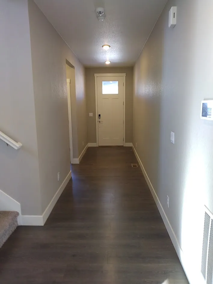 5 bed, 3891 sqft, $3,600 — Photo 4