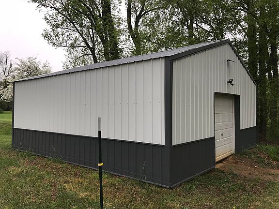 20' x 20' Pole Barn