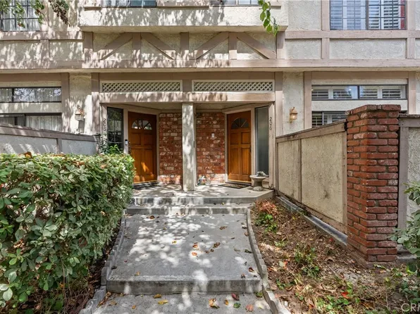7100 Balboa Blvd Unit 206, Lake Balboa, CA 91406