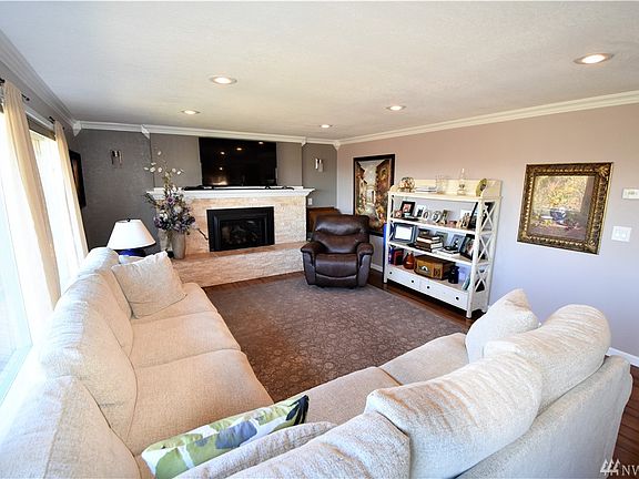 5th image of 1419 Firland Dr