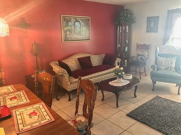 4th image of 1530 Providence Cir