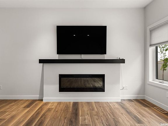 4th image of 3960 Green Falls Dr #128