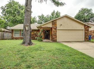 1558 E 68th St, Tulsa, OK 74136