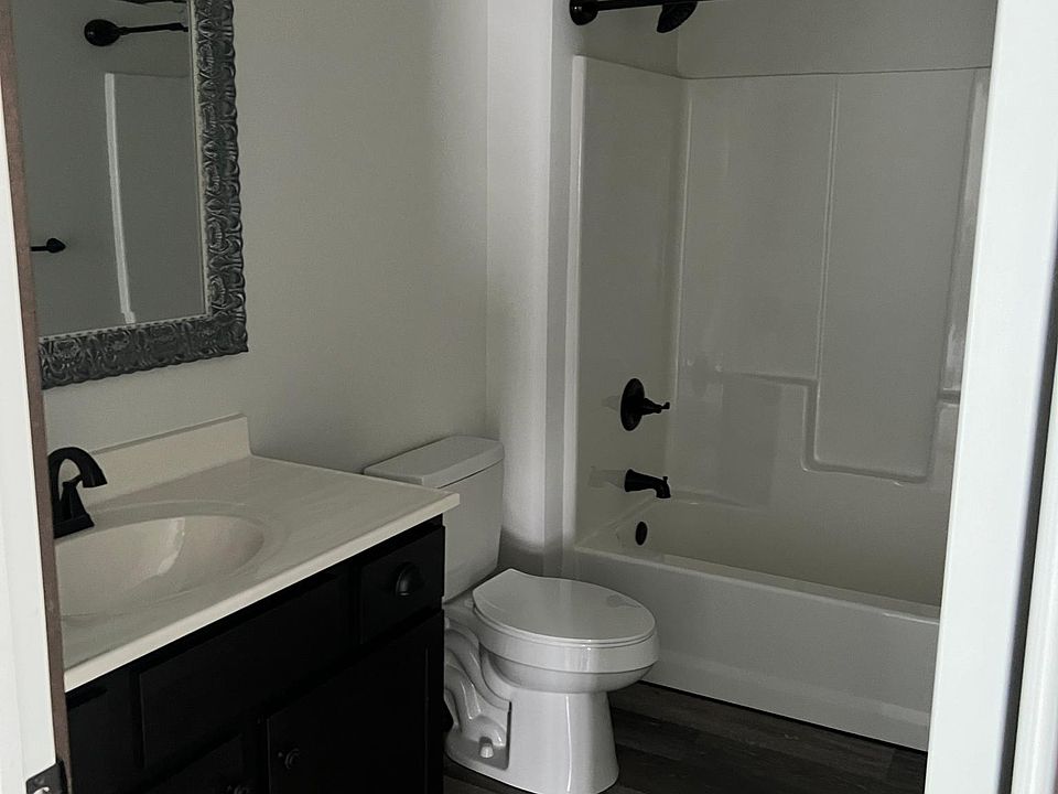 1st image of 331 7th St NW #331