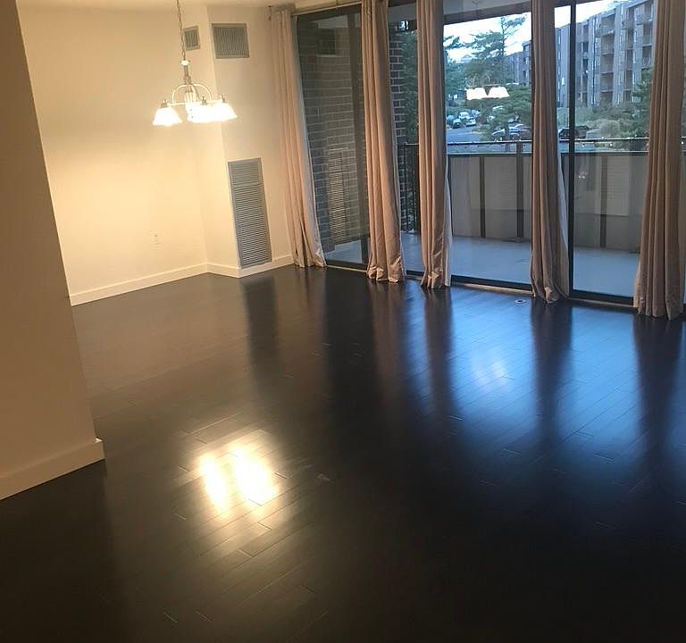 1st image of 250 S Reynolds St APT 406