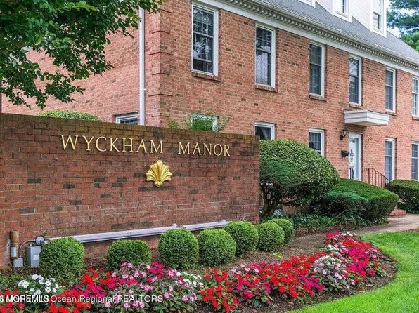 51 Wyckham Rd, Spring Lake, NJ 07762