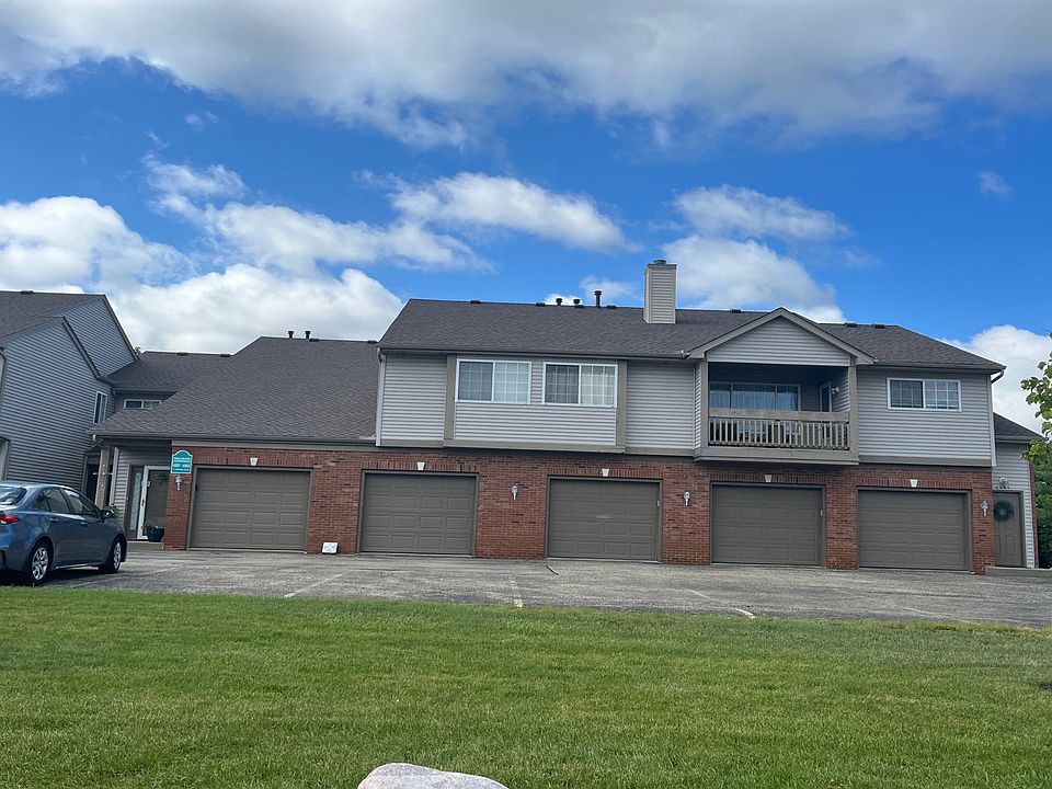 1st image of 4557 N Thornhill Dr