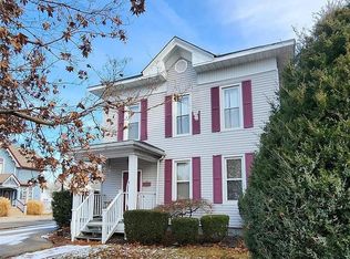 820 S 2nd St, Springfield, IL 62704