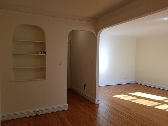 3rd image of 11406 Queens Blvd APT E5
