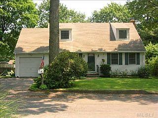 1st image of 4 Harby Dr