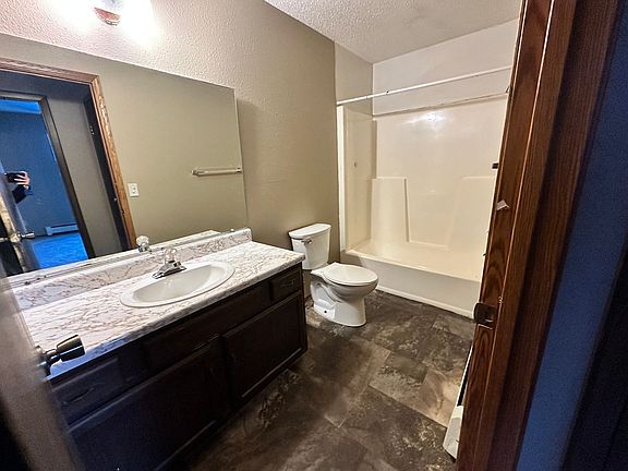 3rd image of 1011 S 3rd St APT 9