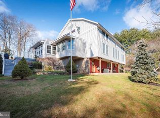 374 Paper Mill Dr, Hampstead, MD 21074